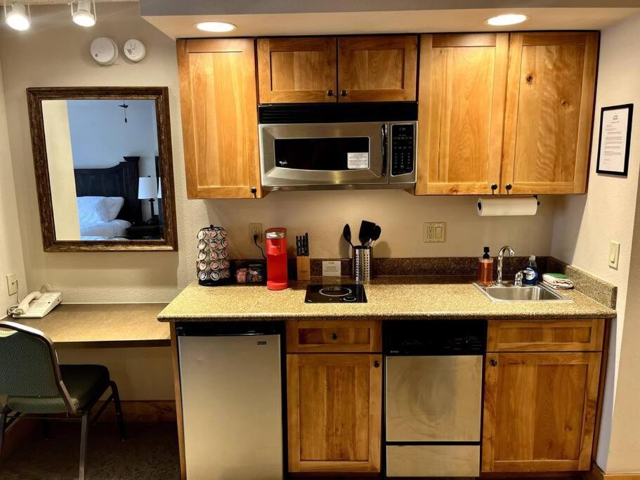 شقة Mt Cb Mountain Side With King Bed, Hot Tub, Pool & Kitchen! كريستيد بات المظهر الخارجي الصورة