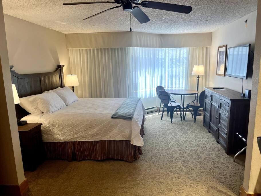 شقة Mt Cb Mountain Side With King Bed, Hot Tub, Pool & Kitchen! كريستيد بات المظهر الخارجي الصورة