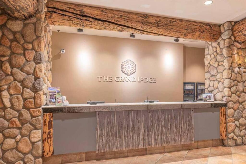شقة Mt Cb Mountain Side With King Bed, Hot Tub, Pool & Kitchen! كريستيد بات المظهر الخارجي الصورة