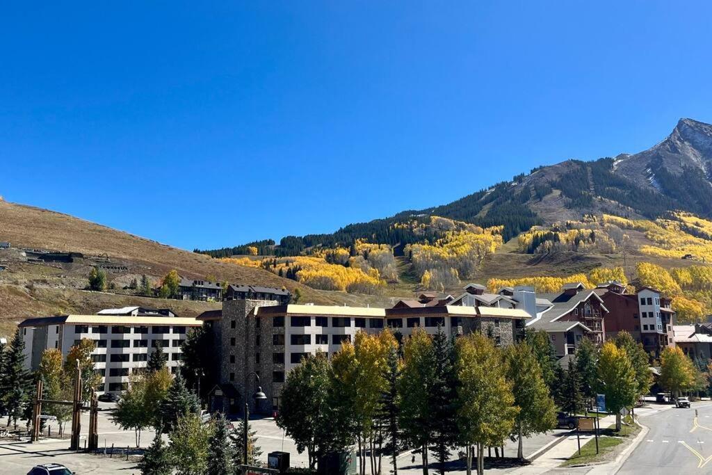 شقة Mt Cb Mountain Side With King Bed, Hot Tub, Pool & Kitchen! كريستيد بات المظهر الخارجي الصورة