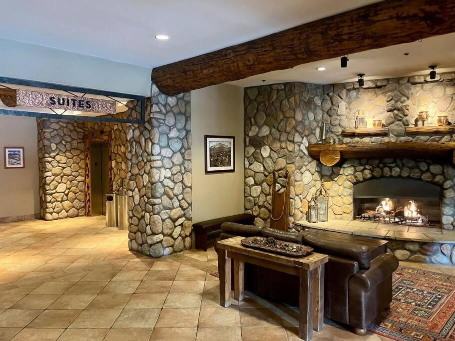شقة Mt Cb Mountain Side With King Bed, Hot Tub, Pool & Kitchen! كريستيد بات المظهر الخارجي الصورة